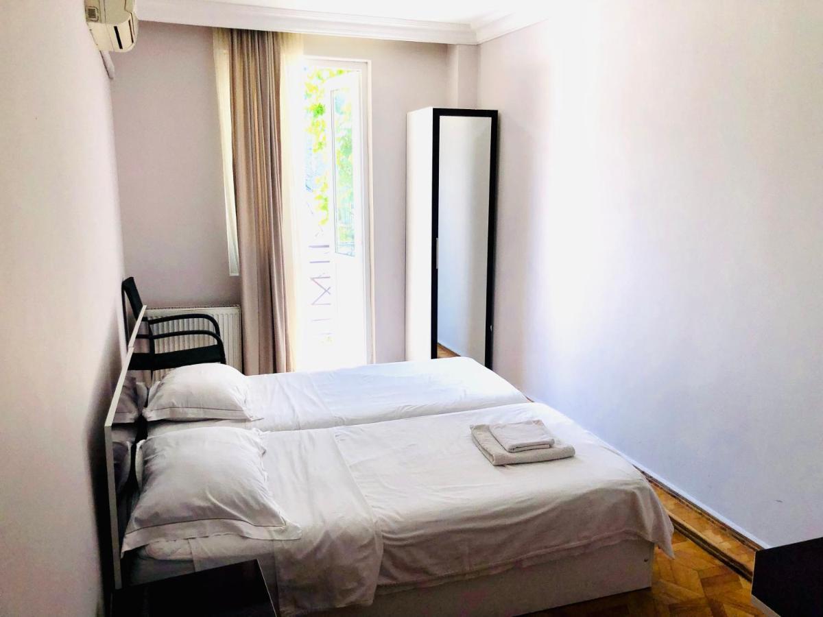 Hotel Dolphin Batumi Eksteriør billede
